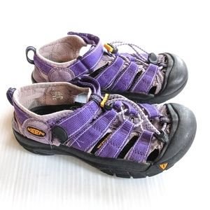 KEEN kids Newport closed toe purple sandals